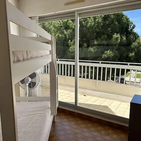 2 Pieces Avec Climatisation, 2 Terrasses Et Acces Direct Au Port - - Fr-1-250-96 *